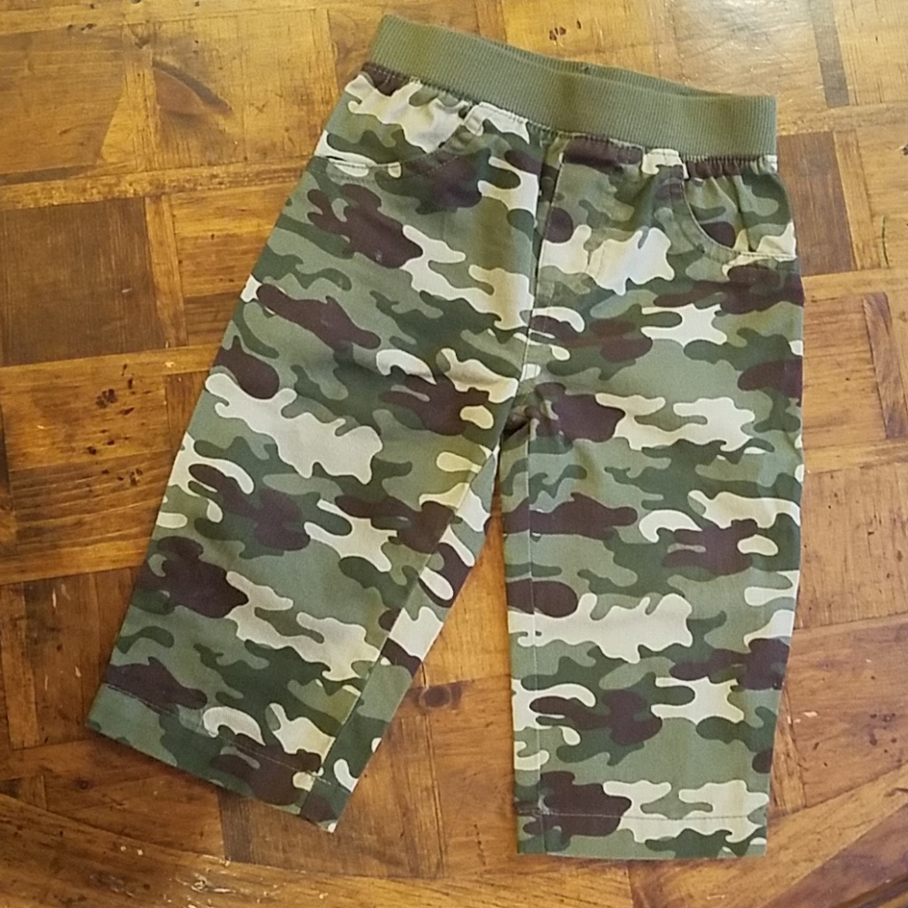 Camo canvas pants size 12 months